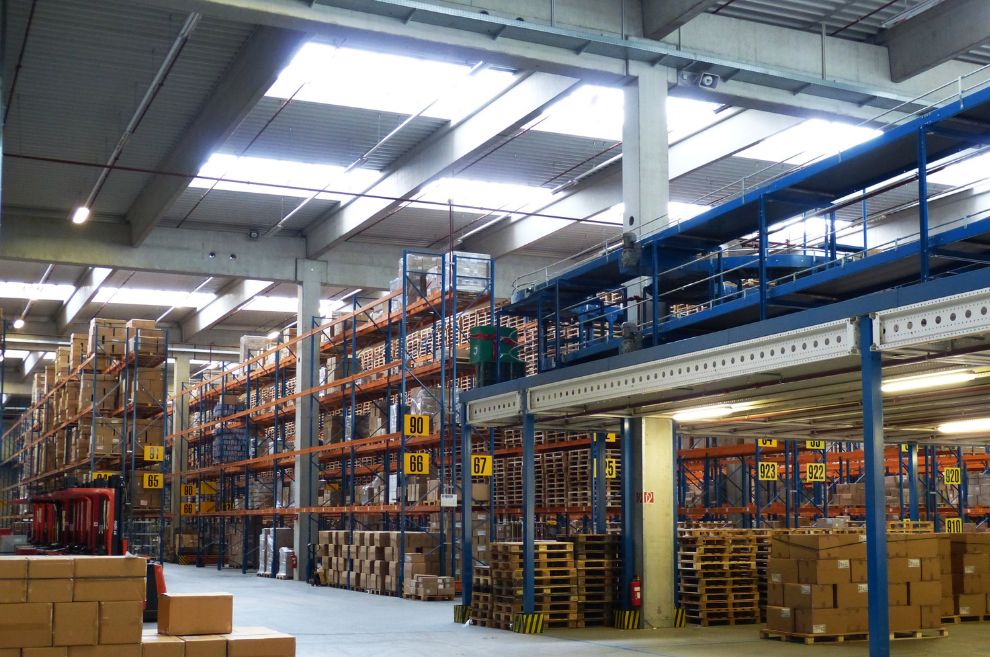 Gestión de flotas en intralogística con mandos inalámbricos Jay Electronique