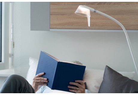 AMALIA 2: la luminaria de cabecera que redefine el confort y la eficiencia en entornos asistenciales